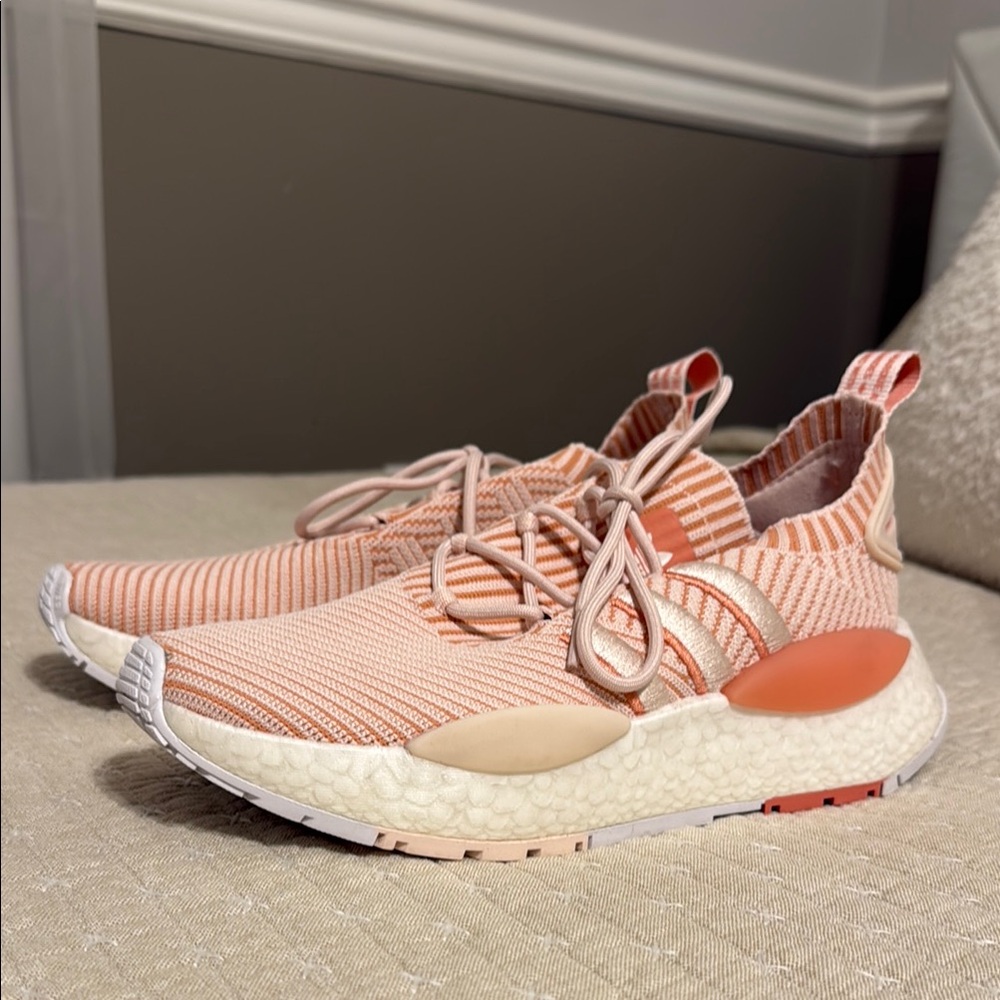 Adidas Women's Peach Knit Sneakers
